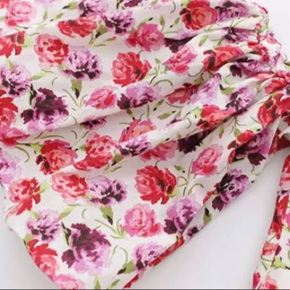 NEW Women's mini Floral Statement summer dress - Picture 4 of 6